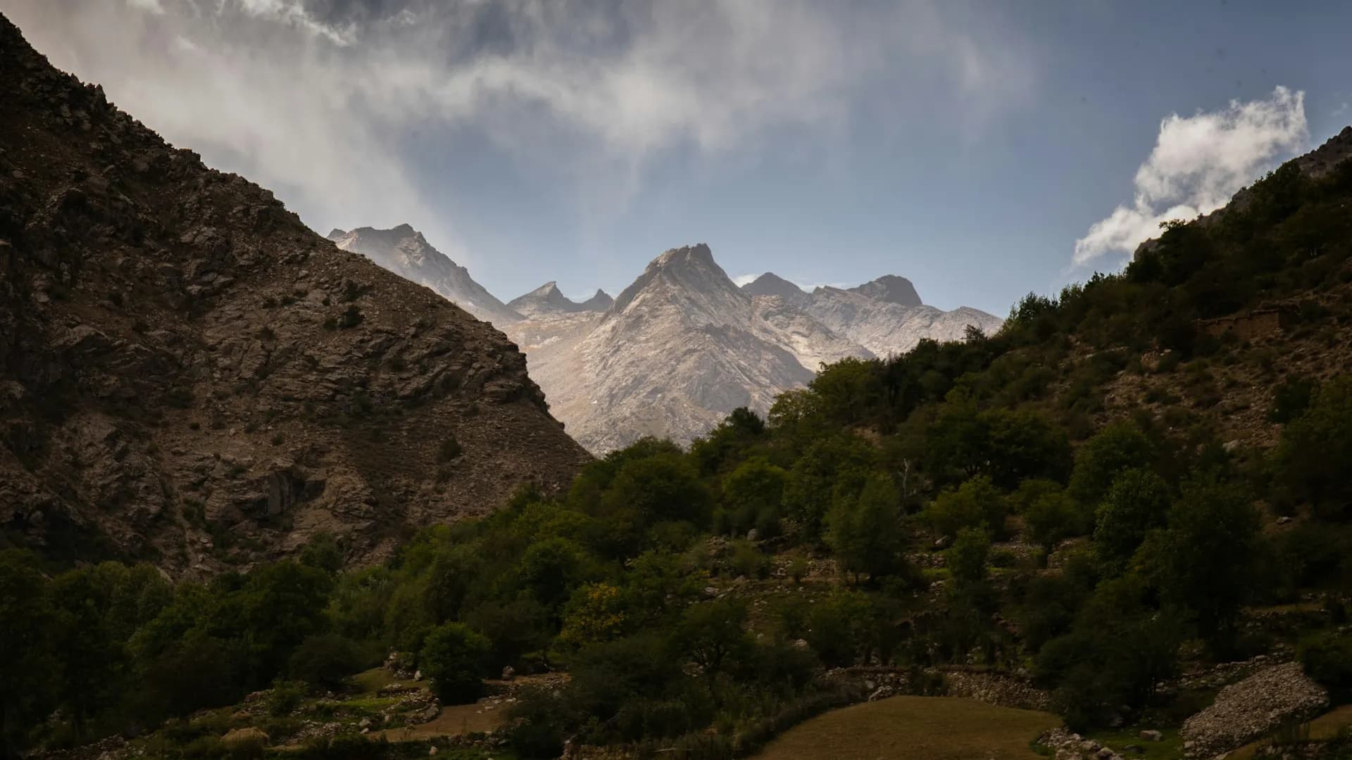 Grünes Tal in Nuristan, Afghanistan